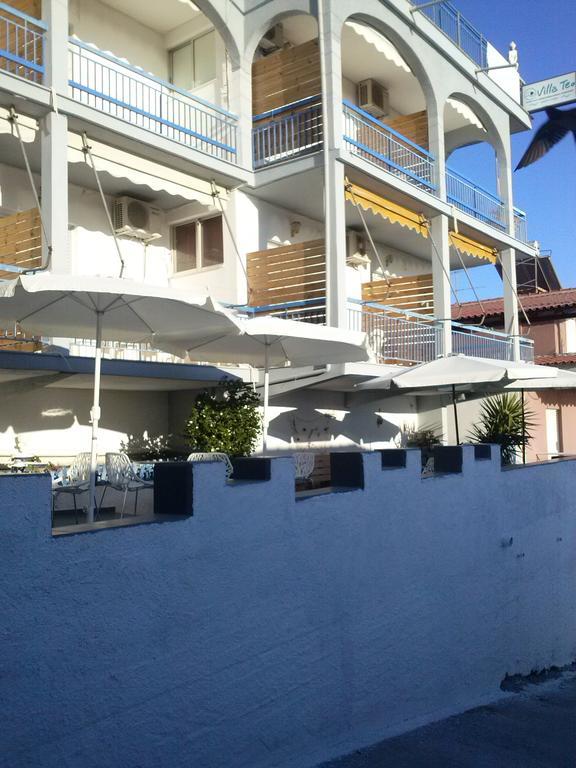 Villa Teo Kalamata Bagian luar foto